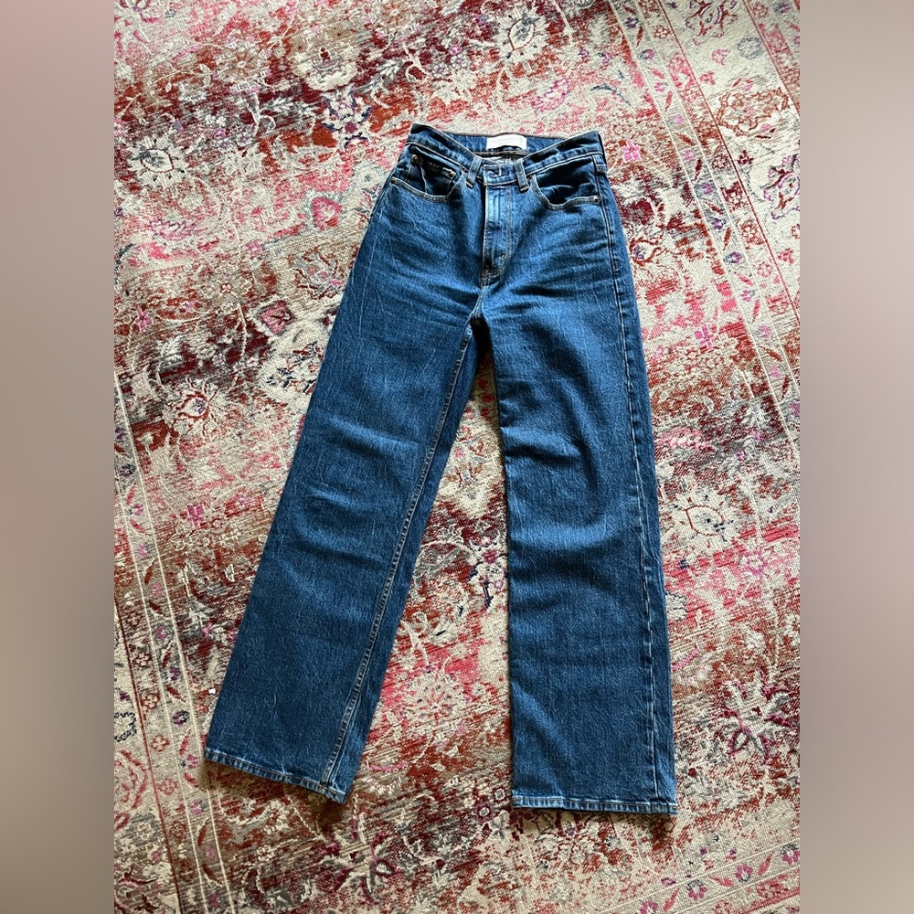 Abercrombie High Rise 90s Relaxed Jeans - 25 Short